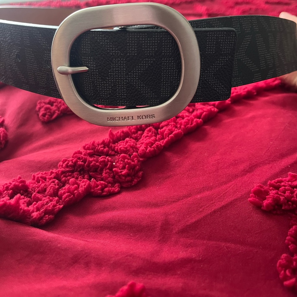 MICHAEL Michael Kors Black Belt with Silver Buckle